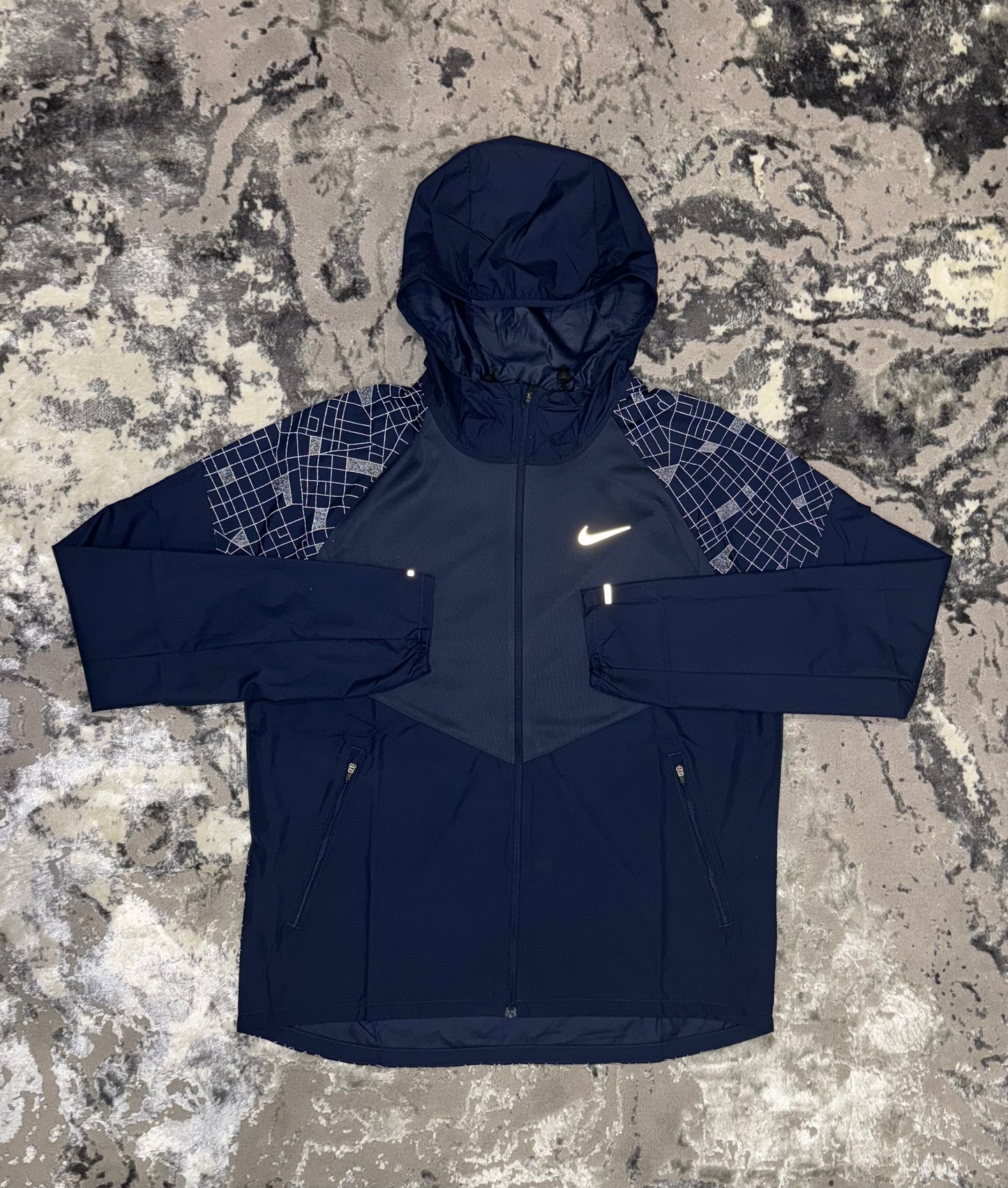 NIKE - REPEL WINDRUNNER - MIDNIGHT NAVY